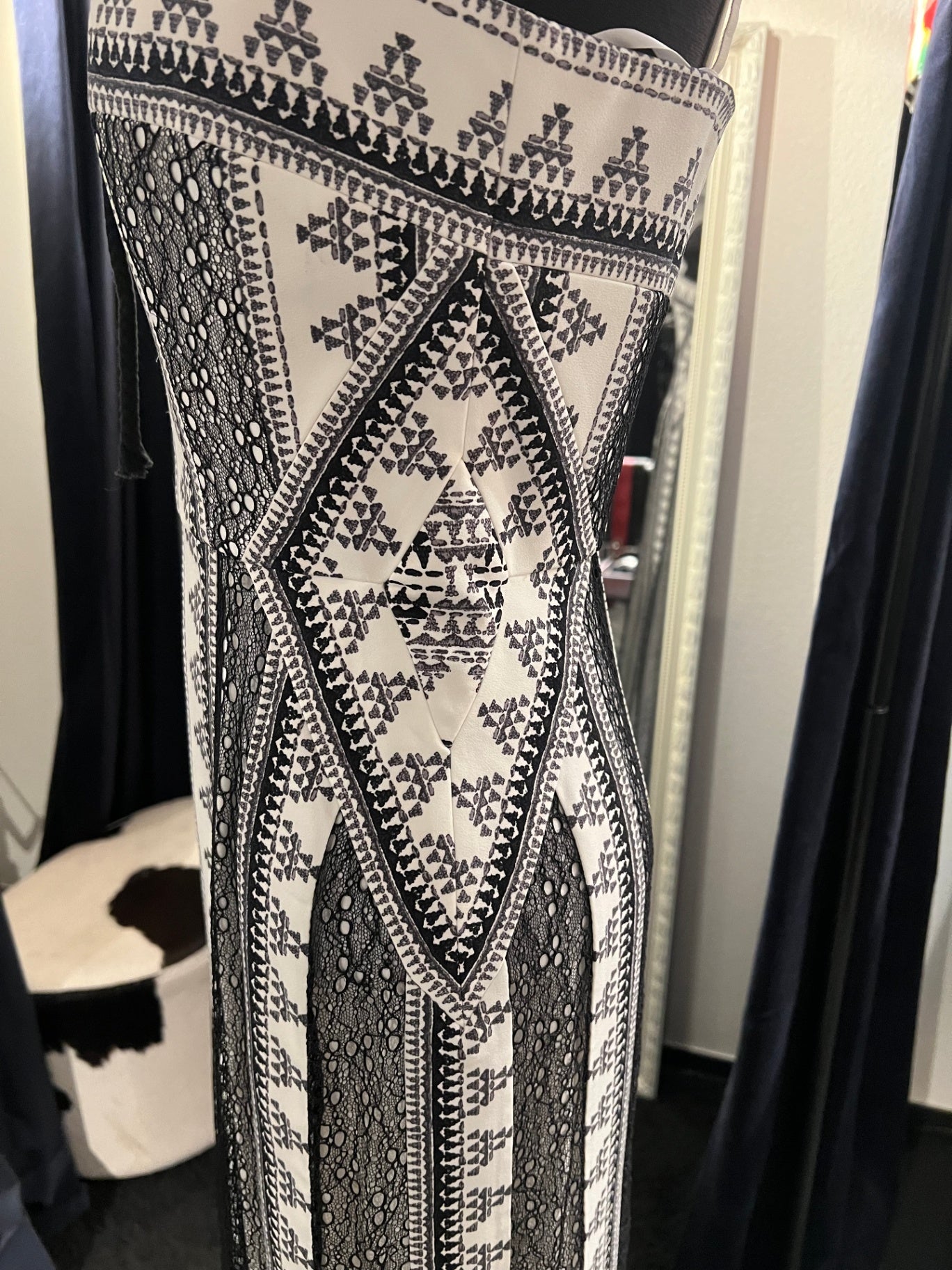Schulterfreies Abendkleid in Gr. 36/38