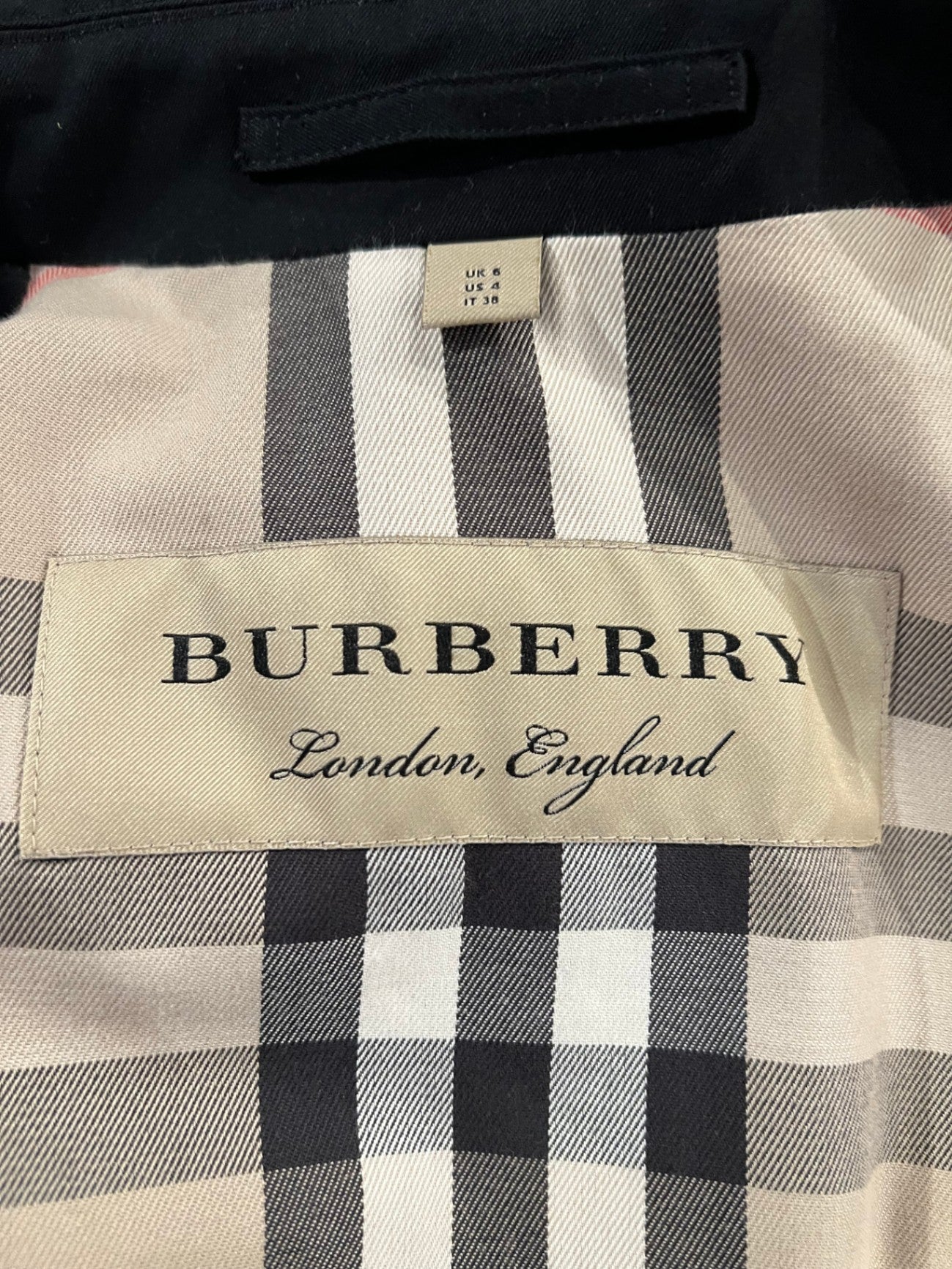 Burberry Trenchcoat