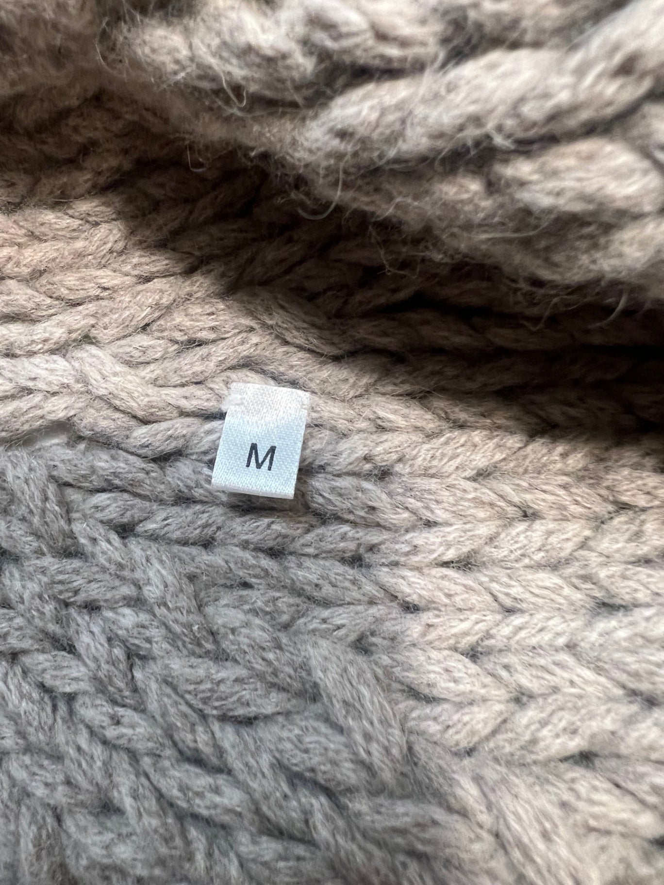 Iris v. Arnim Strickjacke mit Knebelknöpfen