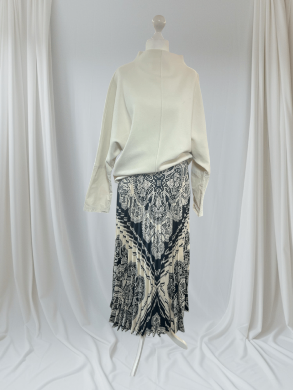 Sandro Plisseerock mit Paisleymuster