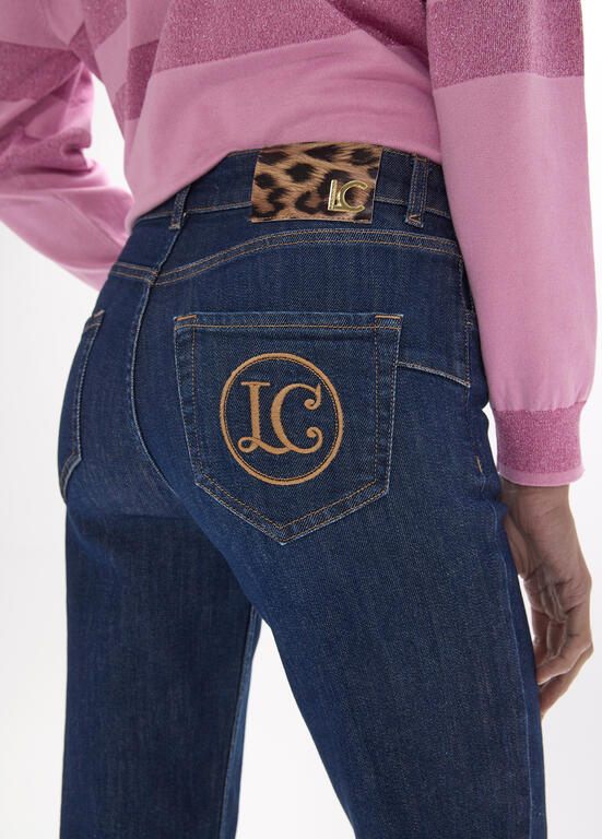 Lola Casademunt Jeans mit bestickter Gesässtasche Denim-Blau