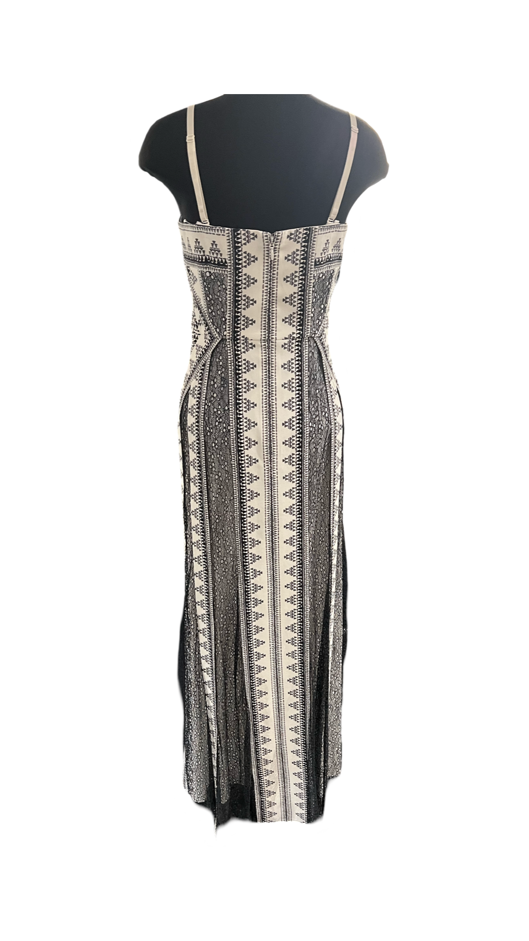 Schulterfreies Abendkleid in Gr. 36/38