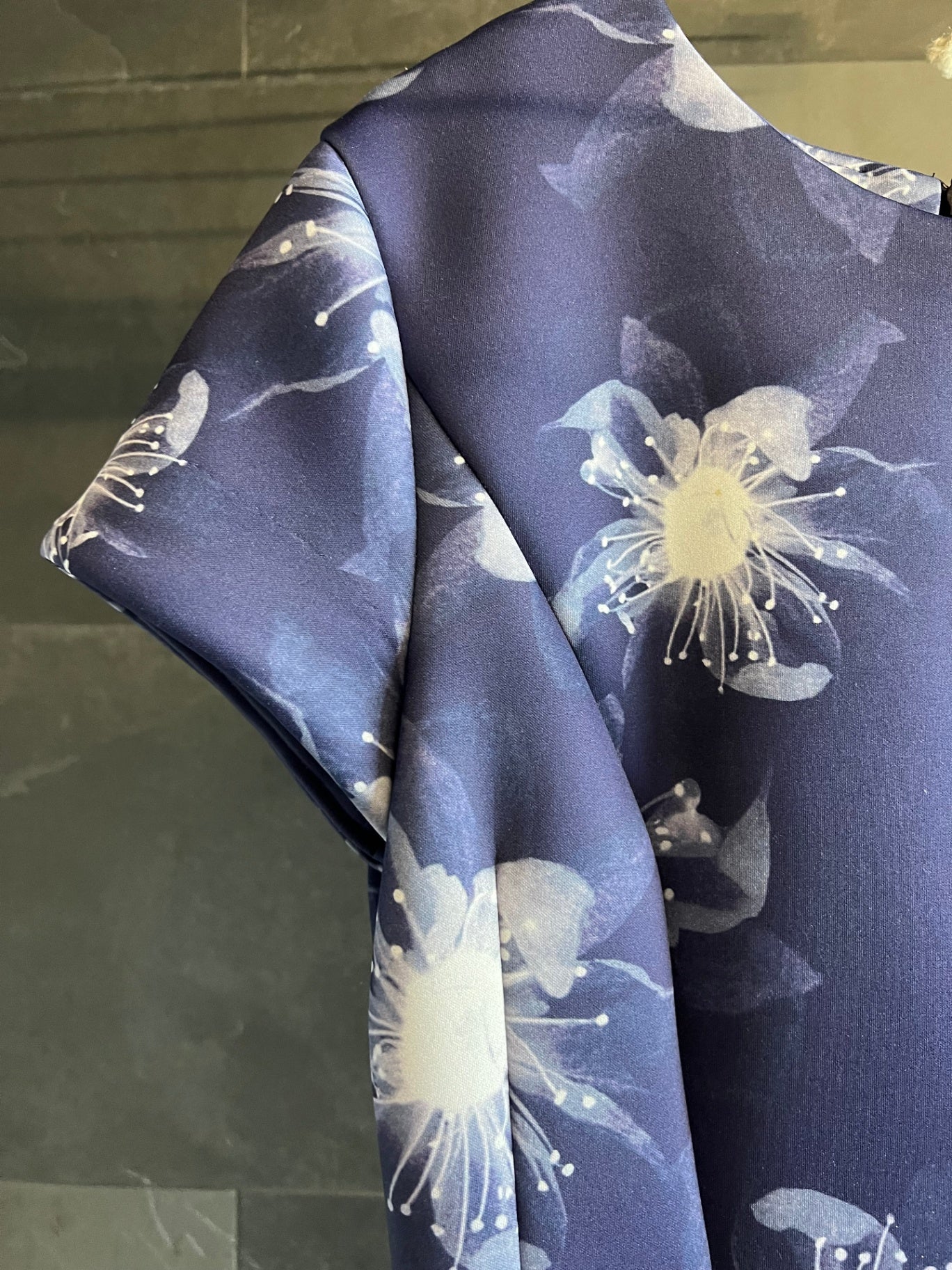 Aigner Kleid
