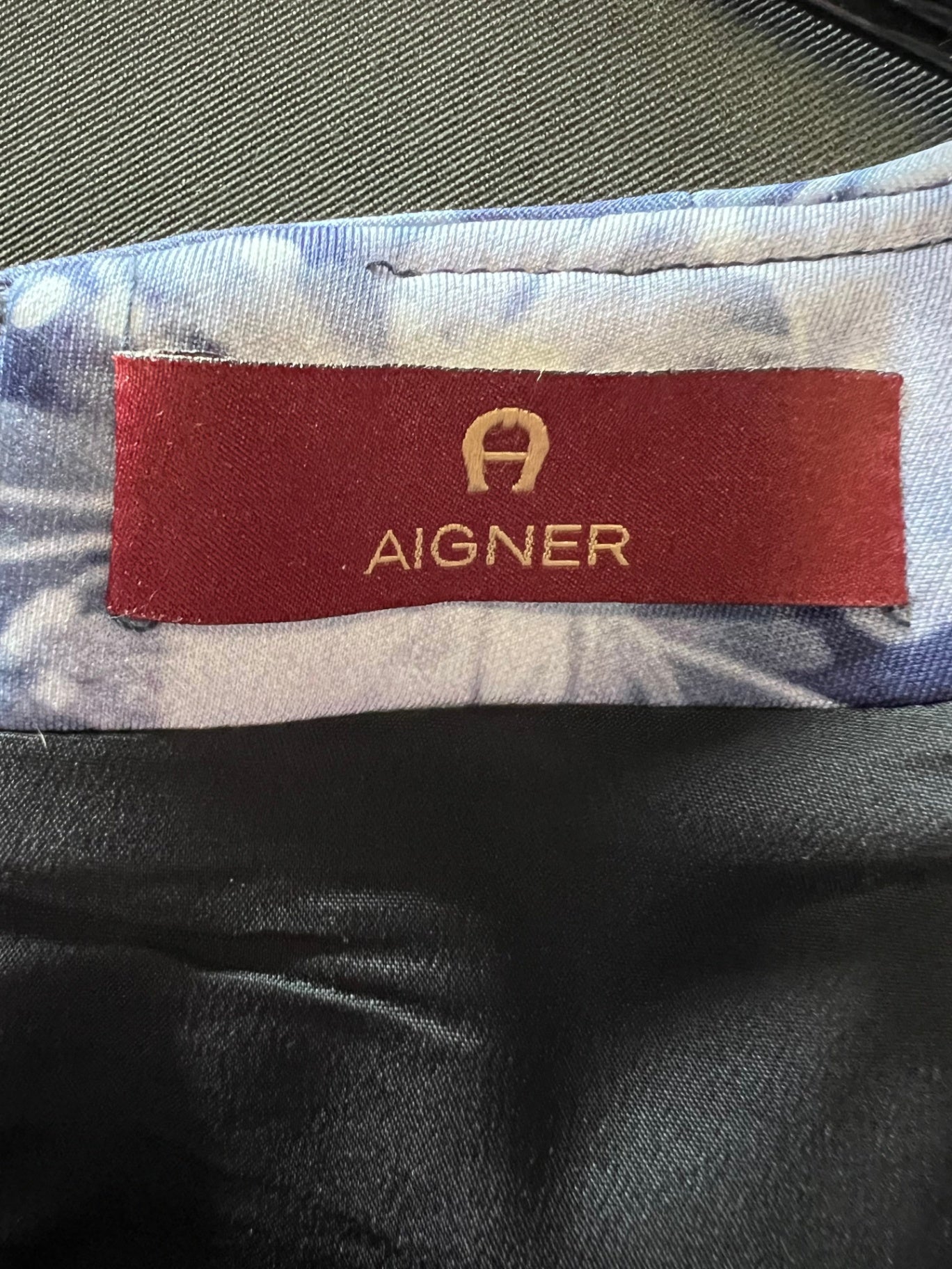 Aigner Kleid