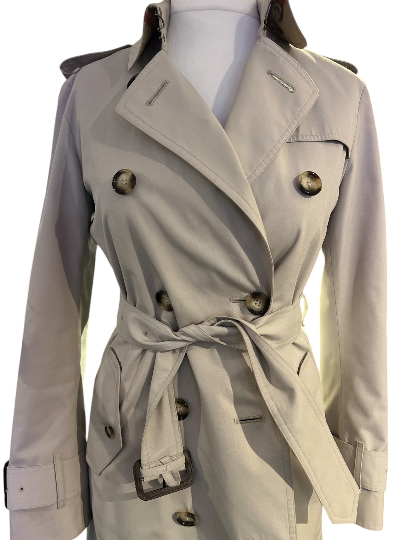 Burberry Short Chelsea Heritage Trench