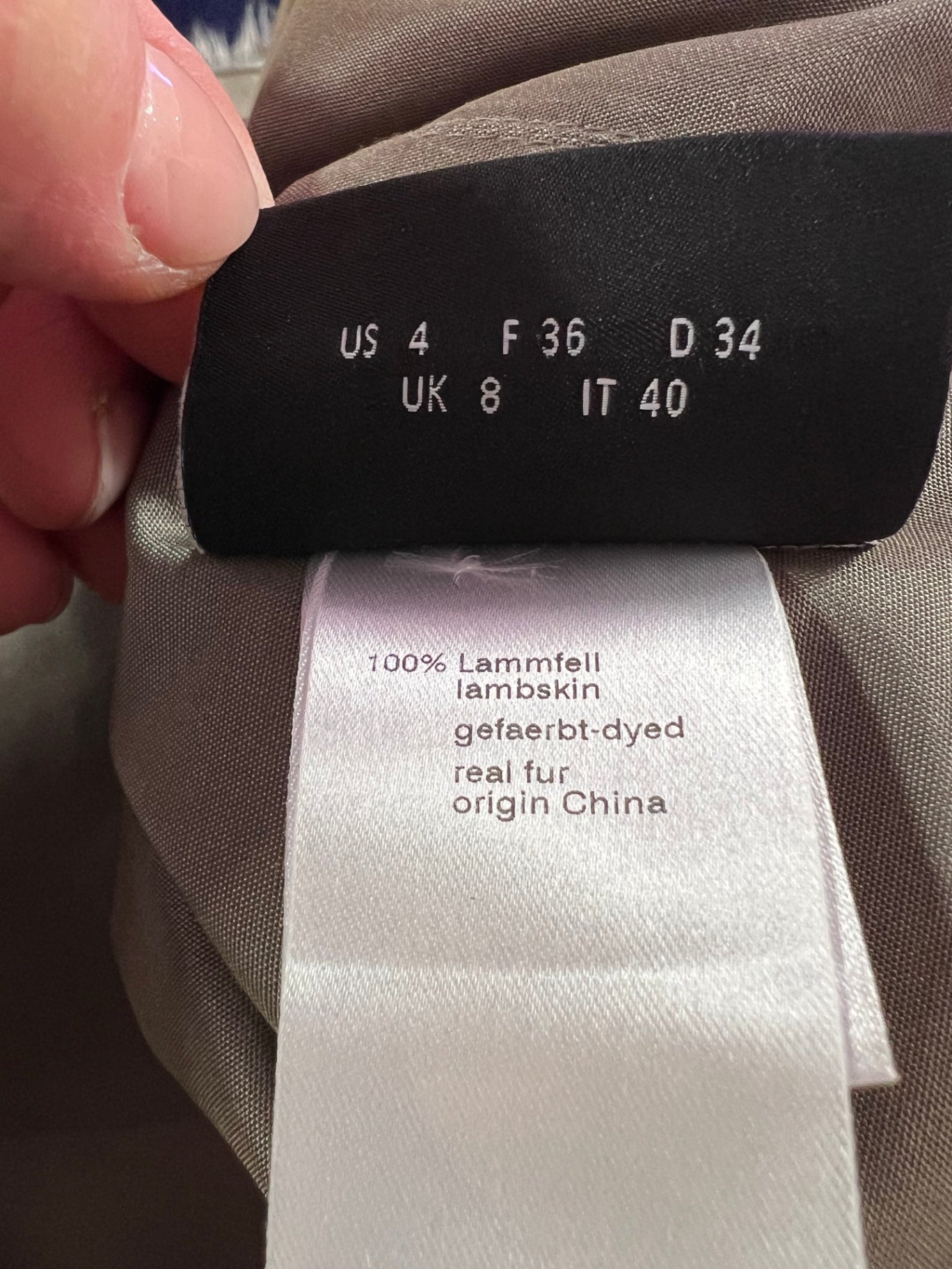 Pre-Loved AKRIS Lammfell Jacke reversible