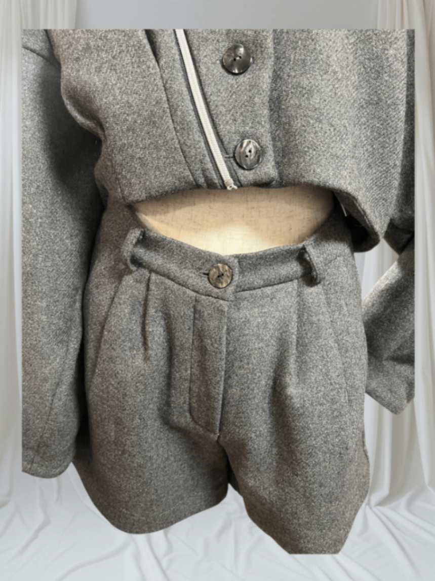 Giovanna Nicolai HW25 Mid-Waist Shorts