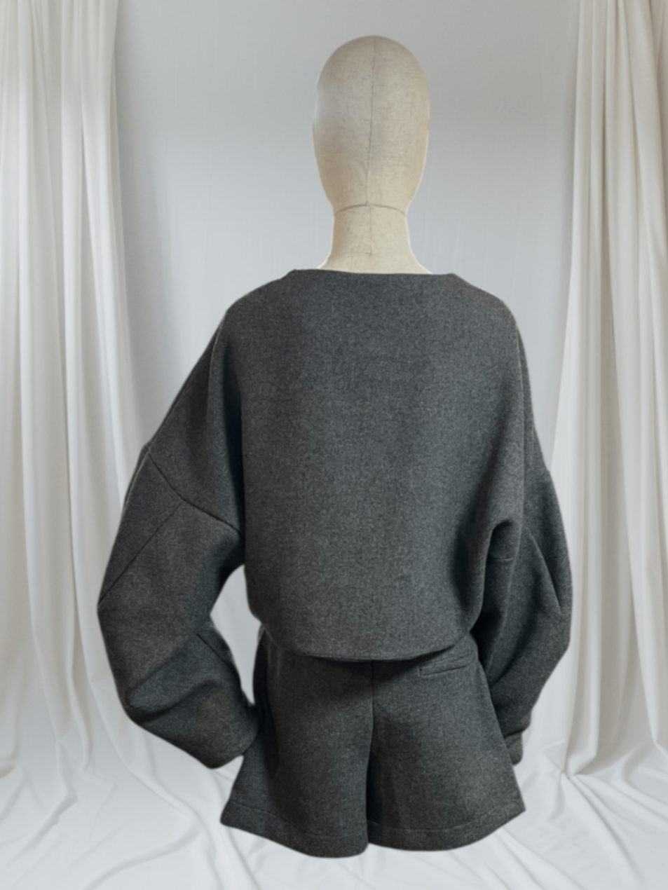 Giovanna Nicolai Mid-Waist Shorts