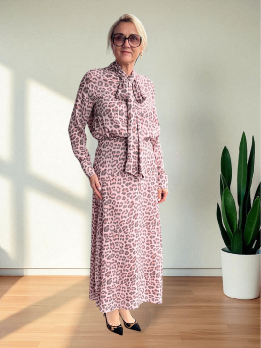 Lola Casademunt Maite HW25 Schluppenkleid Leo