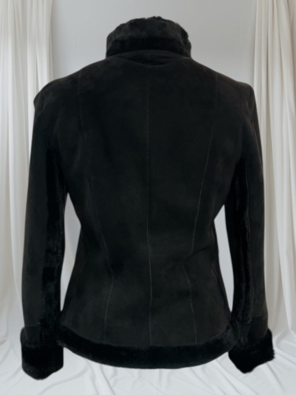 AKRIS Punto Lammfelljacke