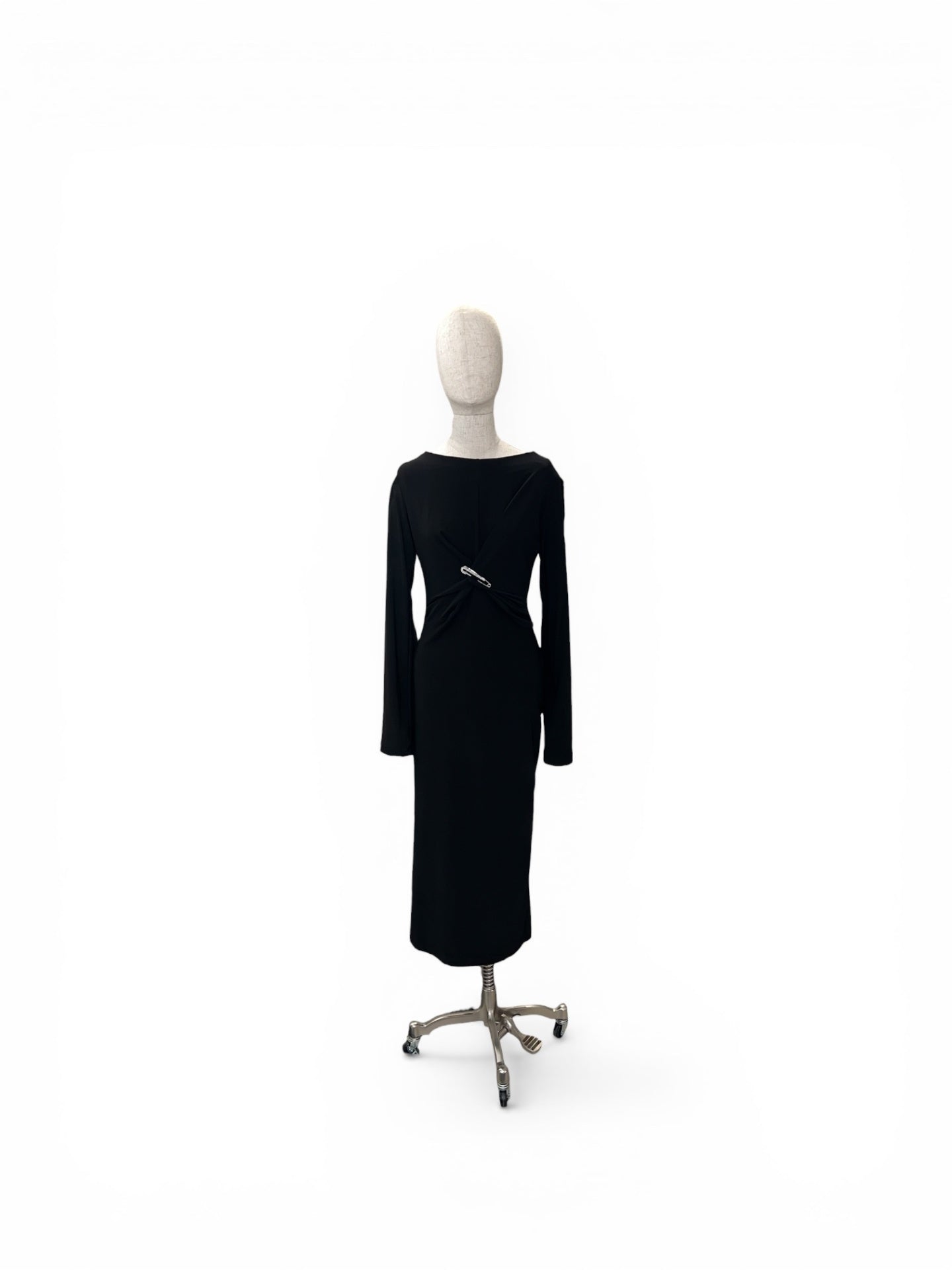 Giovanna Nicolai Kleid mit Brosche