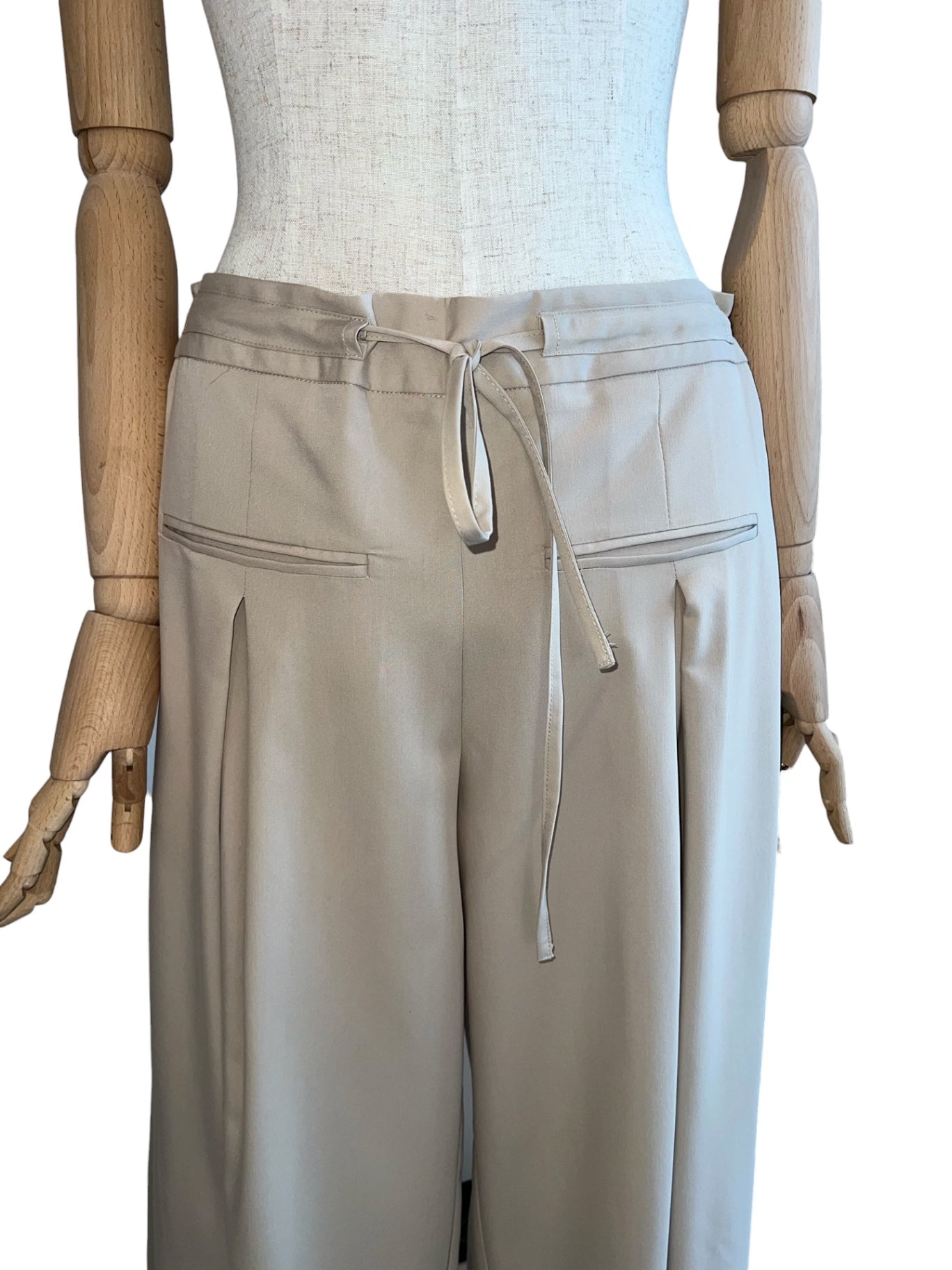 Anna Seravalli Bundfaltenhose mit Tunnelzug beige