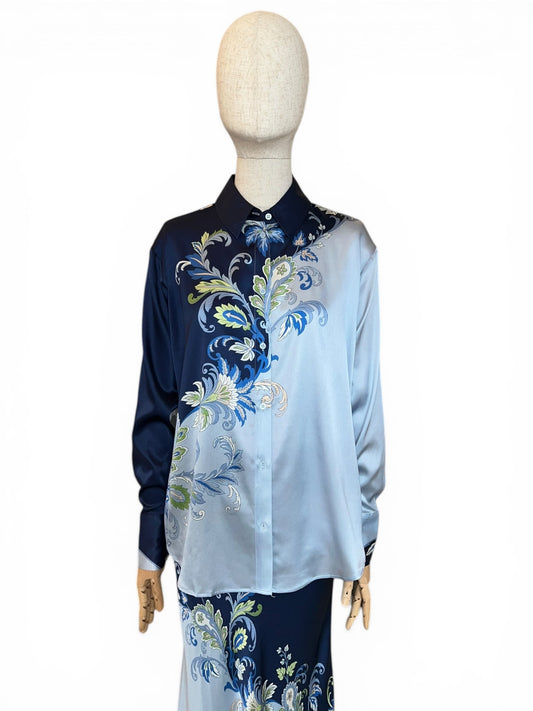 Charlotte Sparre Seidenbluse mit Muster blau/hellblau