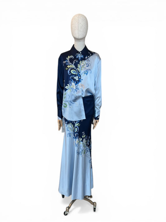 Charlotte Sparre Seidenrock in Hellblau-Navy, gemustert