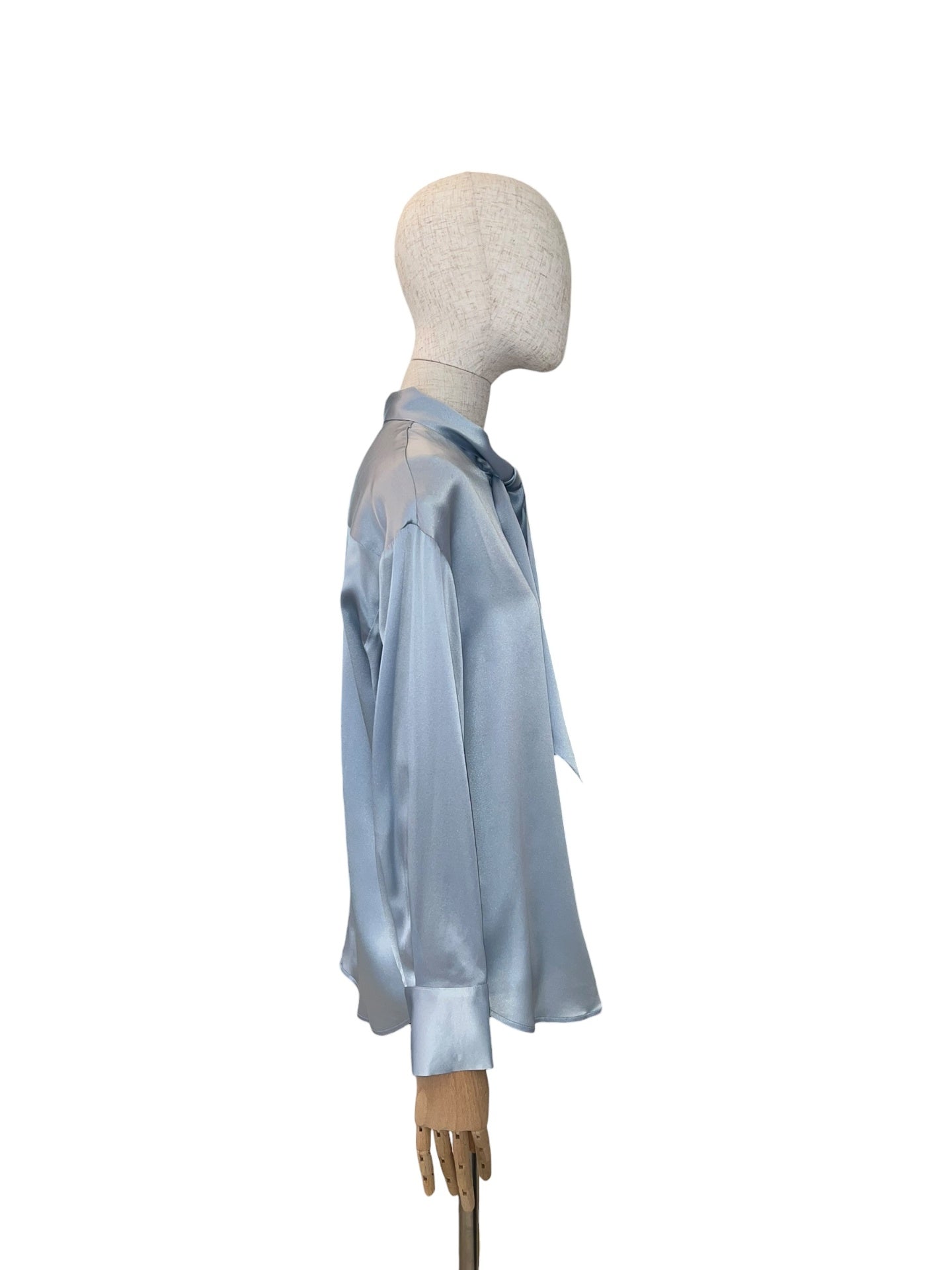 Charlotte Sparre Schluppenbluse hellblau