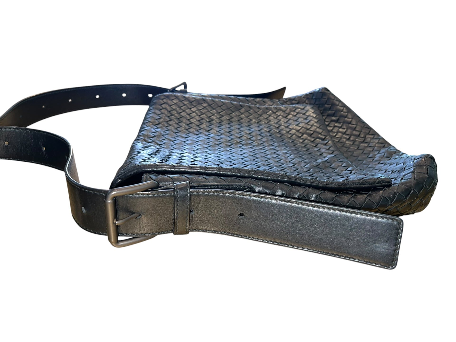 Pre-Loved Bottega Veneta Intrecciato Messenger Bag