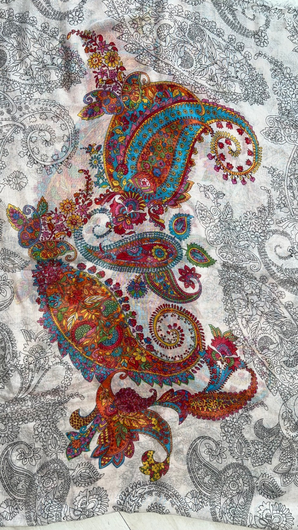 Pre-Loved Faliero Sarti Tuch mit Paisley Muster