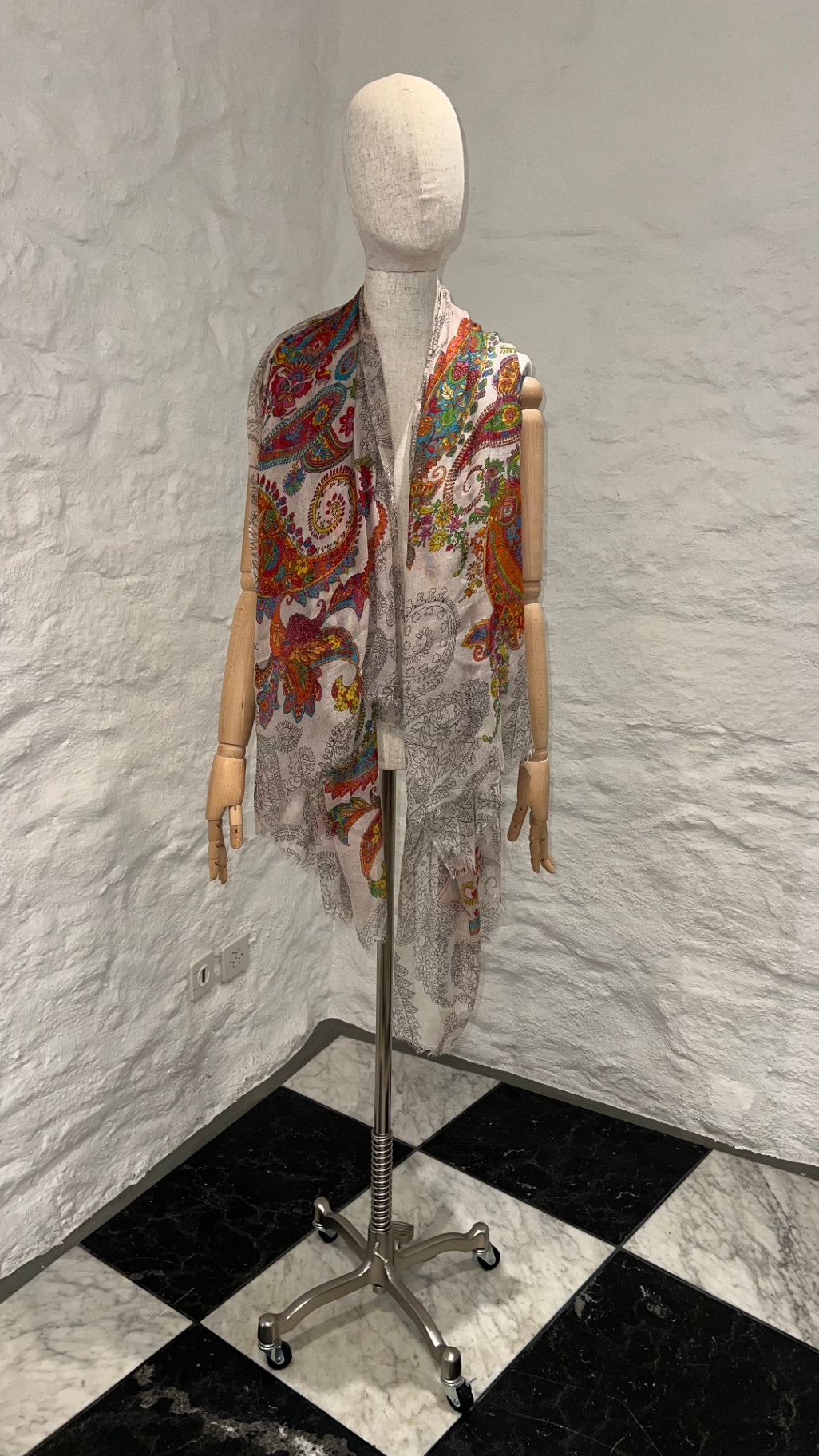 Pre-Loved Faliero Sarti Tuch mit Paisley Muster