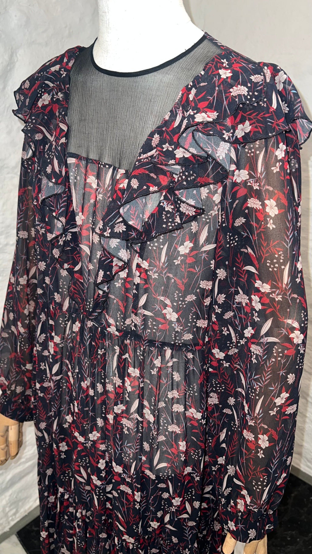 Pre-Loved Tara Jarmon Volantkleid floral