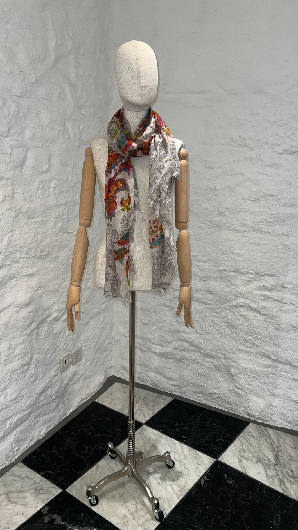 Pre-Loved Faliero Sarti Tuch mit Paisley Muster