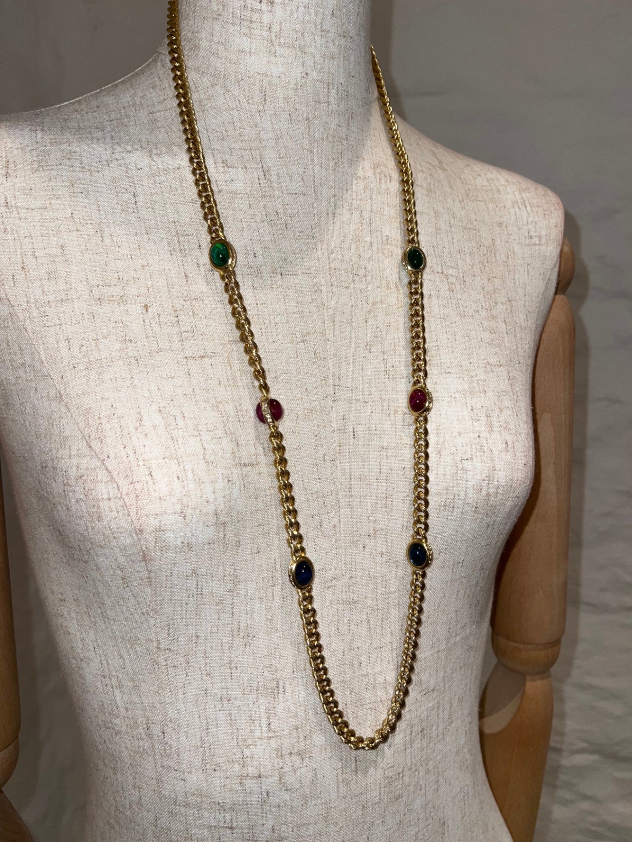 Pre-Loved Grosse Vintage Cabochon-Kette Gold