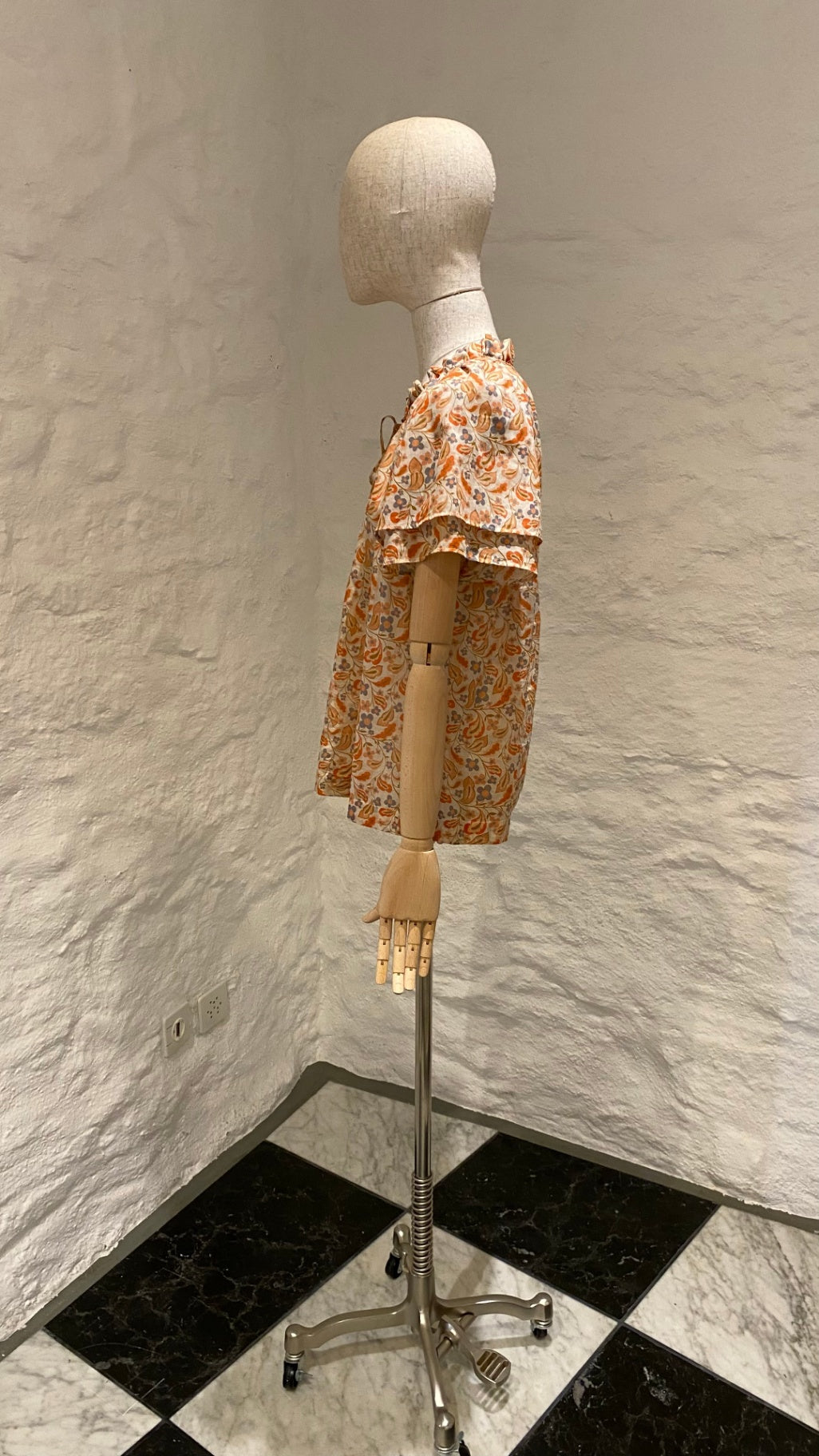 Pre-Loved Charlotte Sparre Floral-Paisley-Printbluse mit V-Ausschnitt
