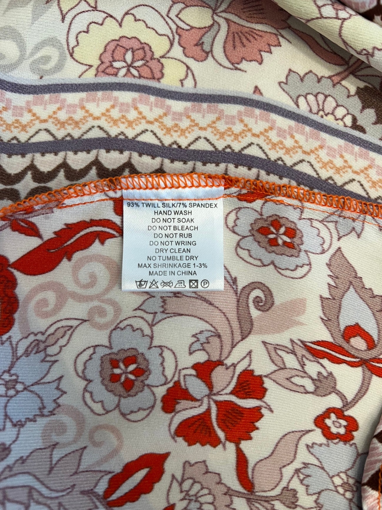 Pre-Loved Charlotte Sparre Floral-Paisley-Printbluse mit V-Ausschnitt