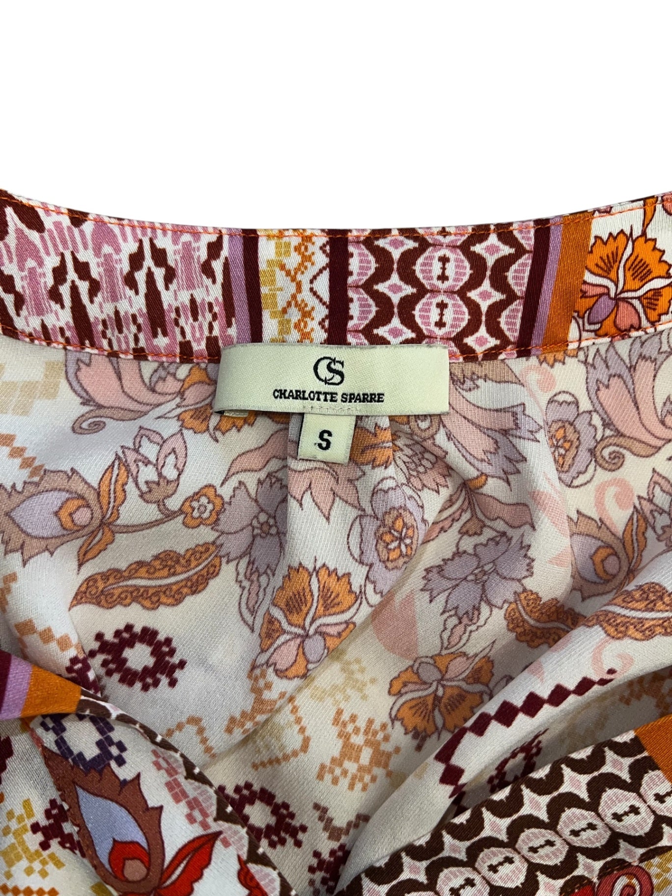 Pre-Loved Charlotte Sparre Floral-Paisley-Printbluse mit V-Ausschnitt
