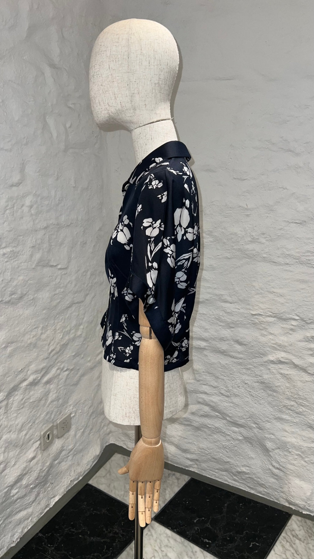 Pre-Loved High Tech Cropped Floralbluse