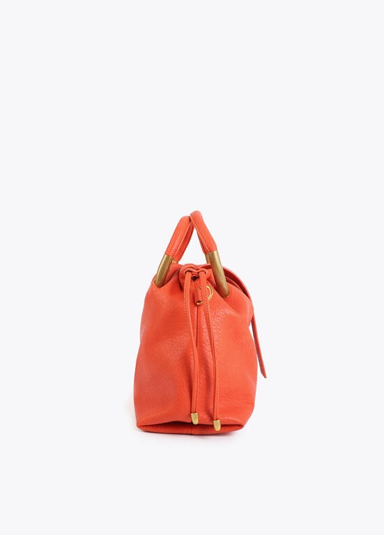 Lola Casademunt Runde Kunstledertasche mit Henkel
