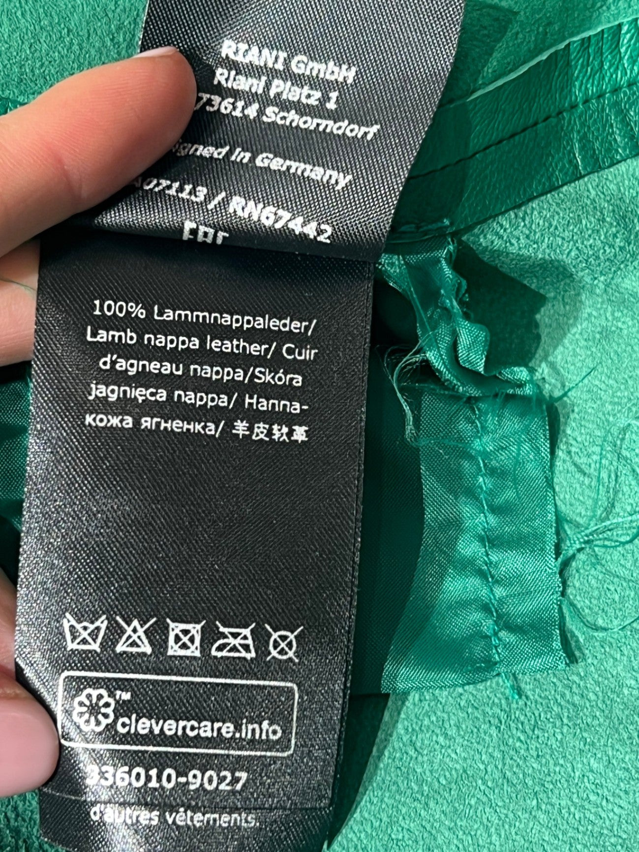 Pre-Loved RIANI Lederkleid Grün