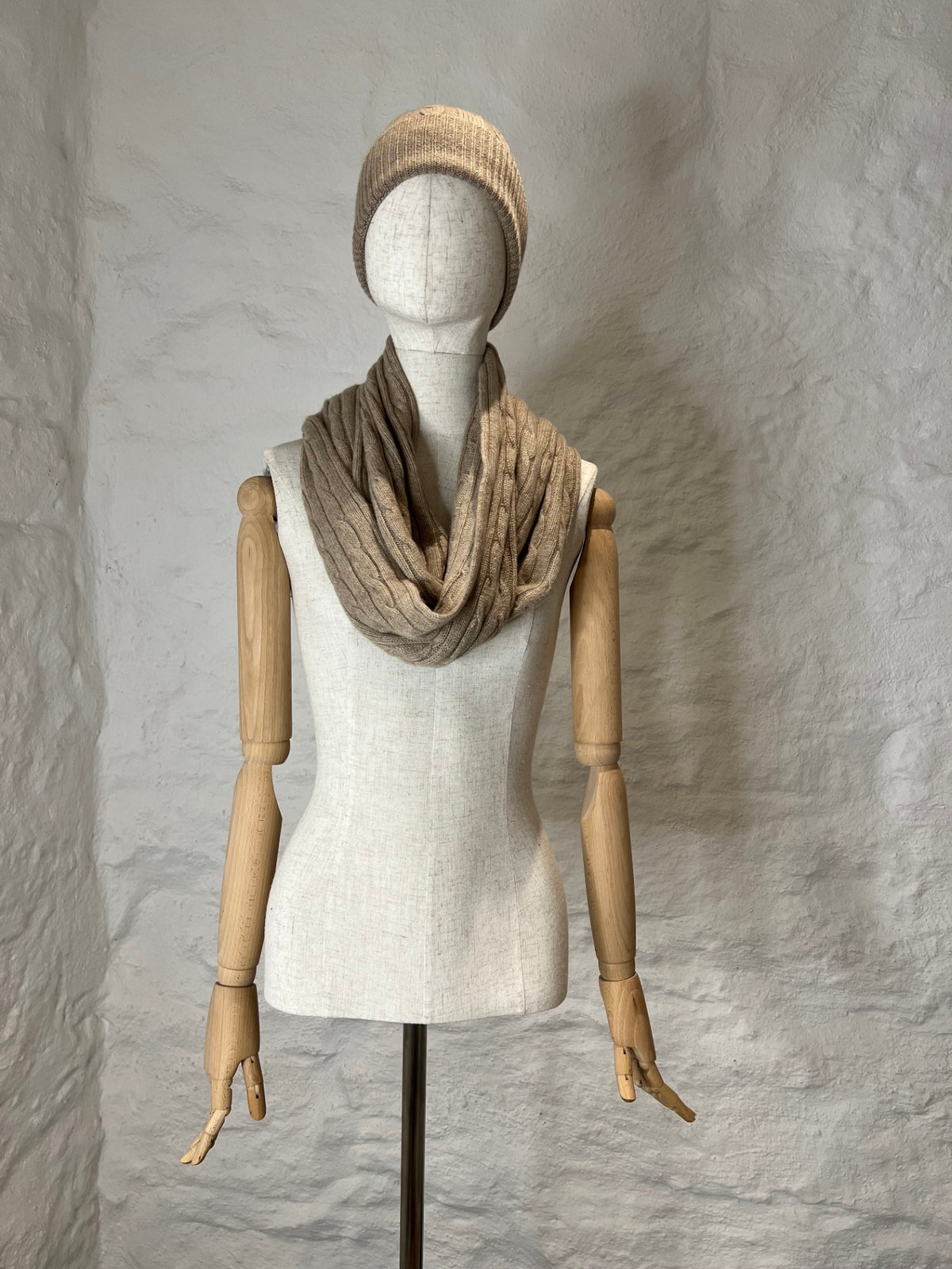 Rosi Collection Strickschal DAKOTA Taupe