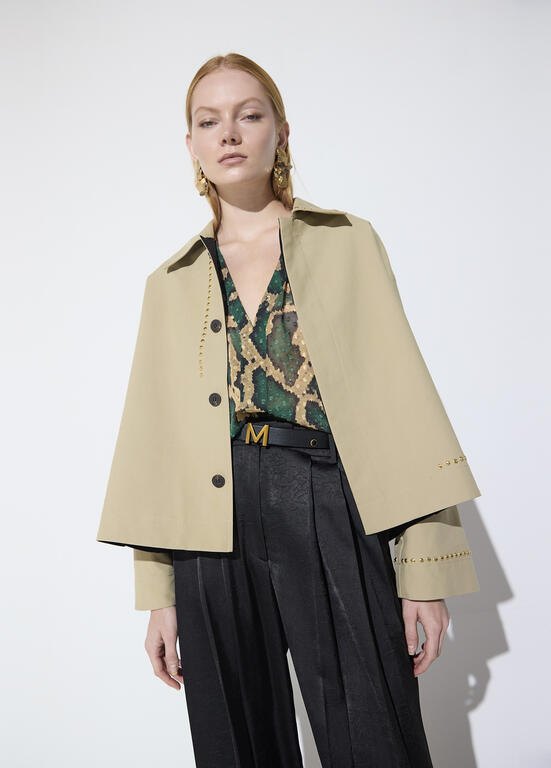 Lola Casademunt Zweifarbiger Trenchcoat mit Nieten Beige