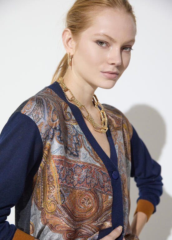 Lola Casademunt Zweistoff-Cardigan mit Print Blau-Mehrfarbig