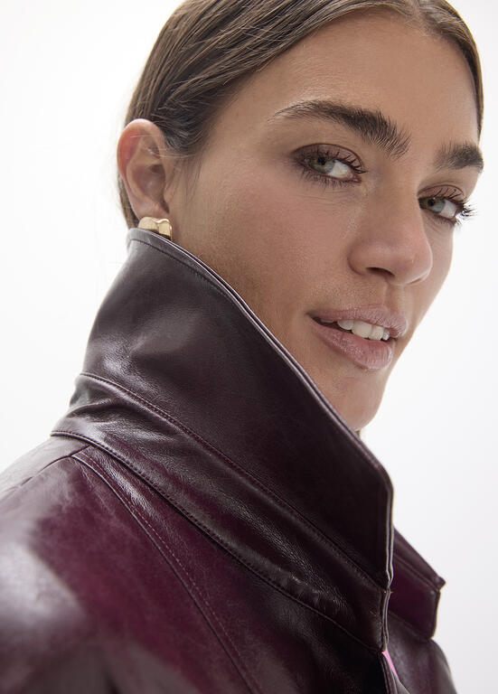Lola Casademunt Lange Bikerjacke, Lederoptik Bordeaux