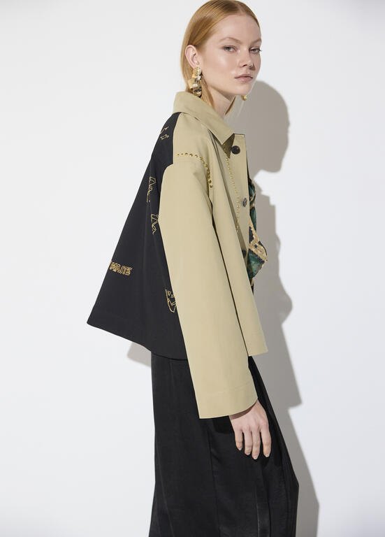 Lola Casademunt Zweifarbiger Trenchcoat mit Nieten Beige