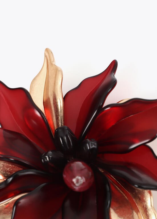 Lola Casademunt Blumenbrosche Bordeaux