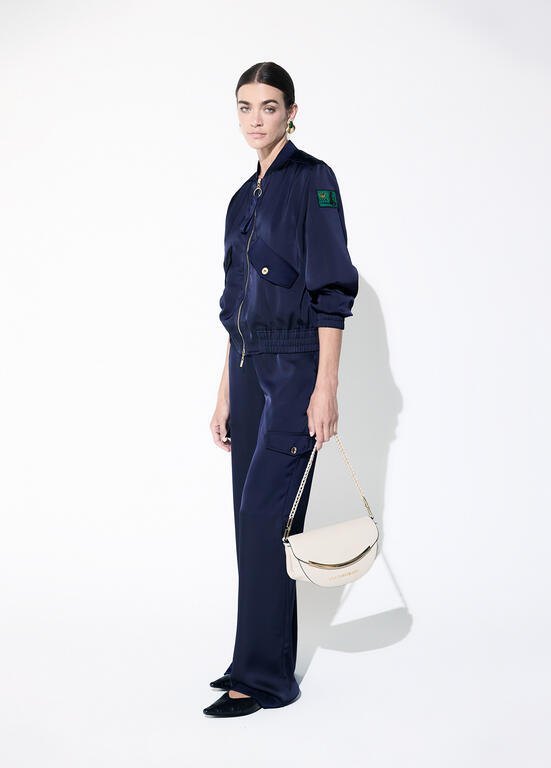 Lola Casademunt Bomberjacke Satin Marineblau