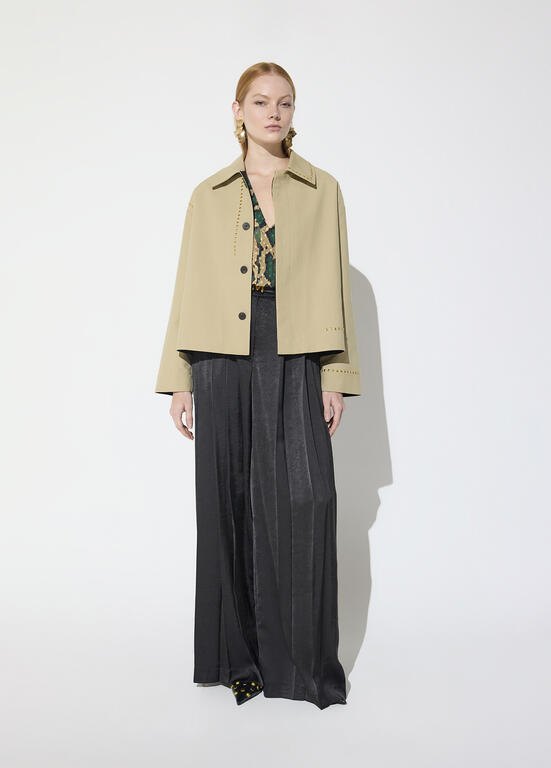 Lola Casademunt Zweifarbiger Trenchcoat mit Nieten Beige