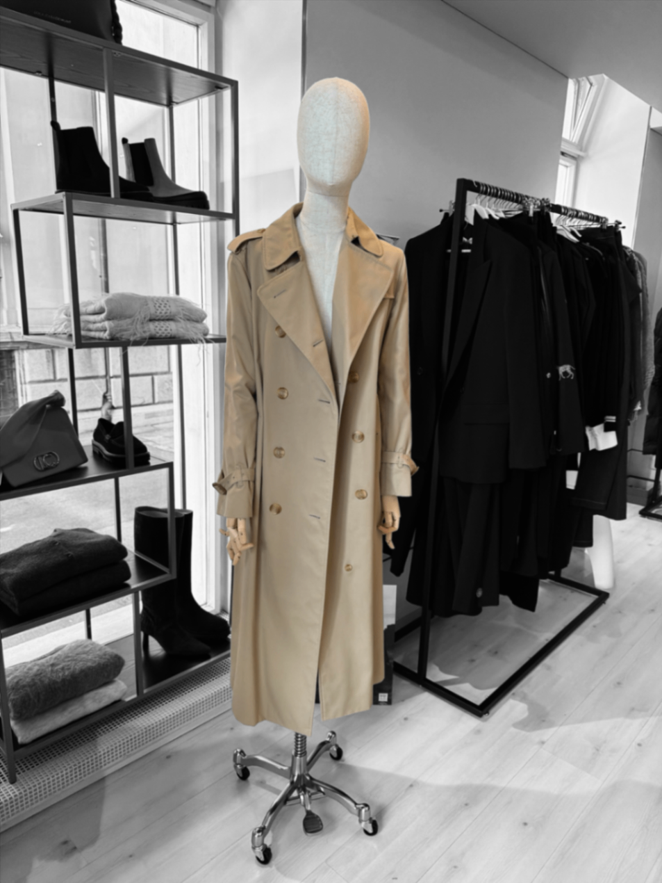 Pre-Loved Burberrys Vintage Trenchcoat