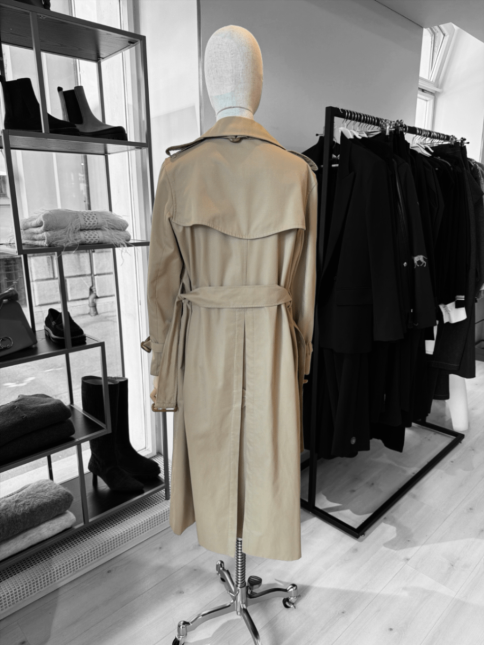 Pre-Loved Burberrys Vintage Trenchcoat