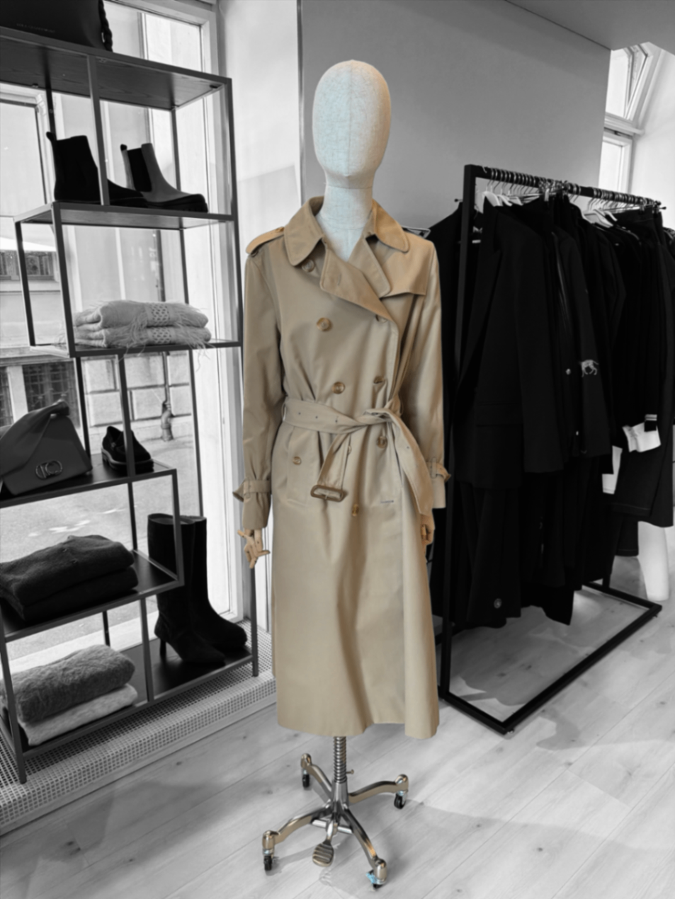 Pre-Loved Burberrys Vintage Trenchcoat