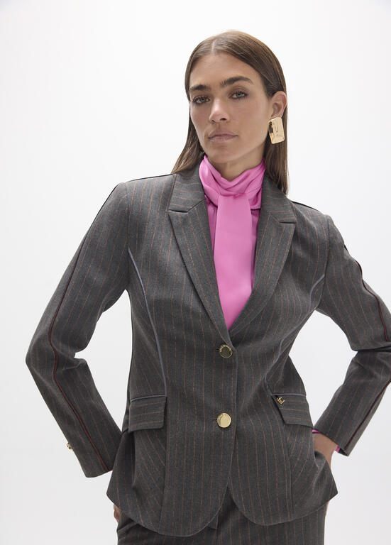 Lola Casademunt Blazer mit Bordeaux-Paspelnähten