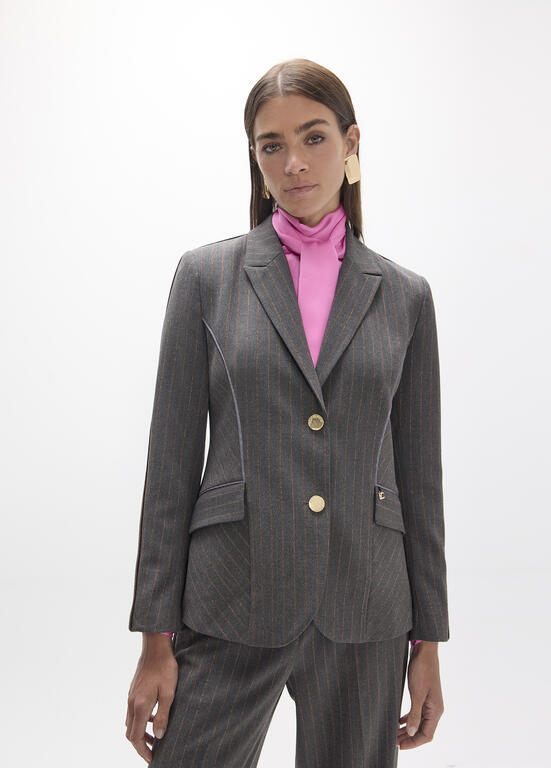Lola Casademunt Blazer mit Bordeaux-Paspelnähten