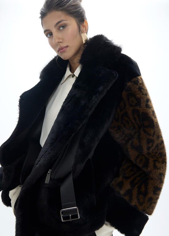 Lola Casademunt Kunstfelljacke mit Animalprint