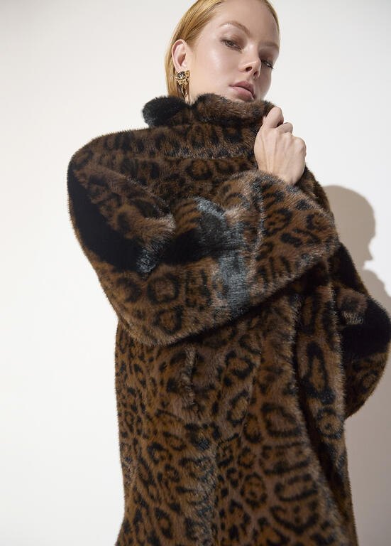 Lola Casademunt Kunstfellmantel mit Leopardenprint
