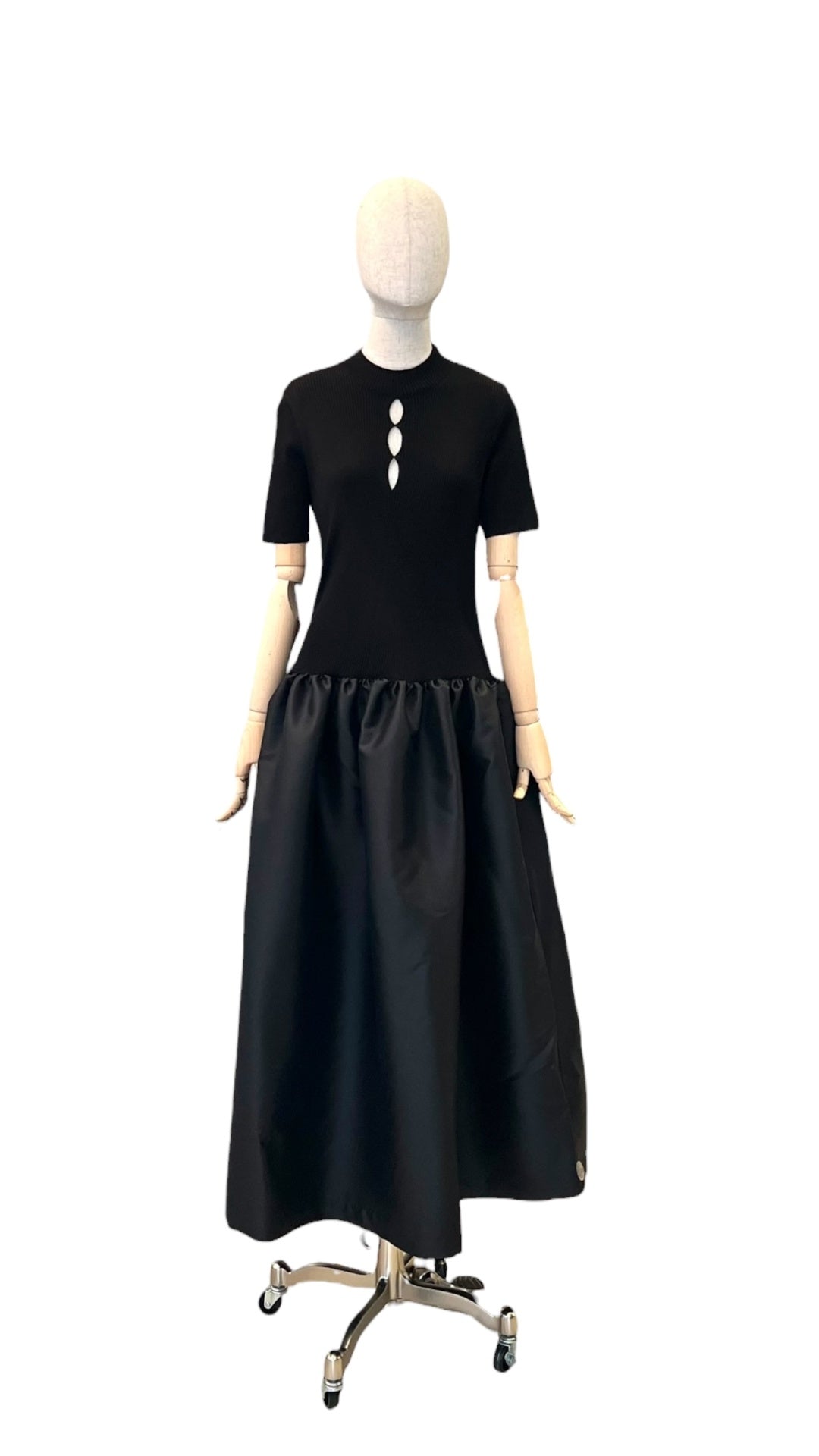 Giovanna Nicolai Dropwaist Kleid Schwarz N127