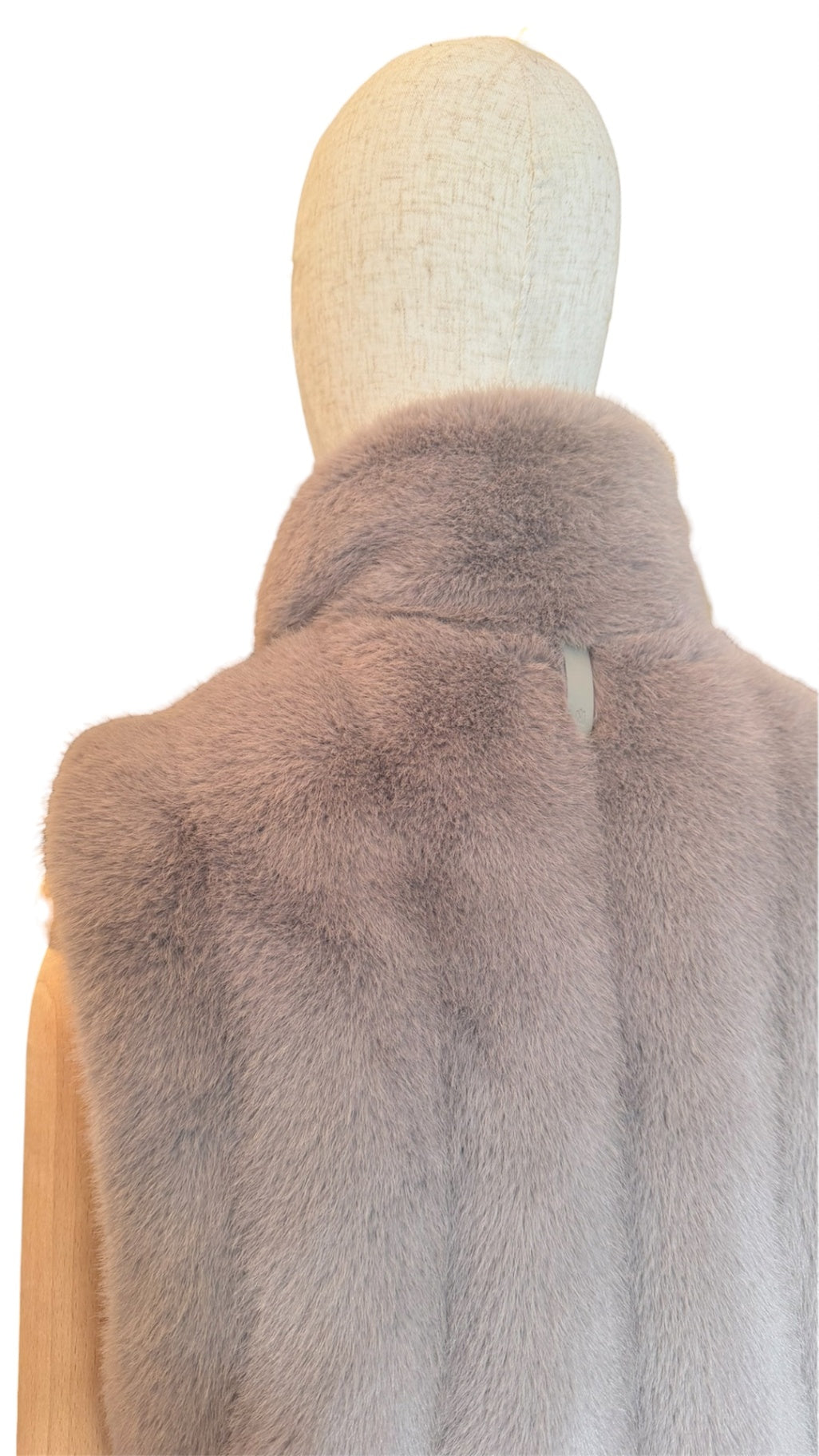 Pre-Loved Mackage Gilet GINNY Faux Fur Taupe