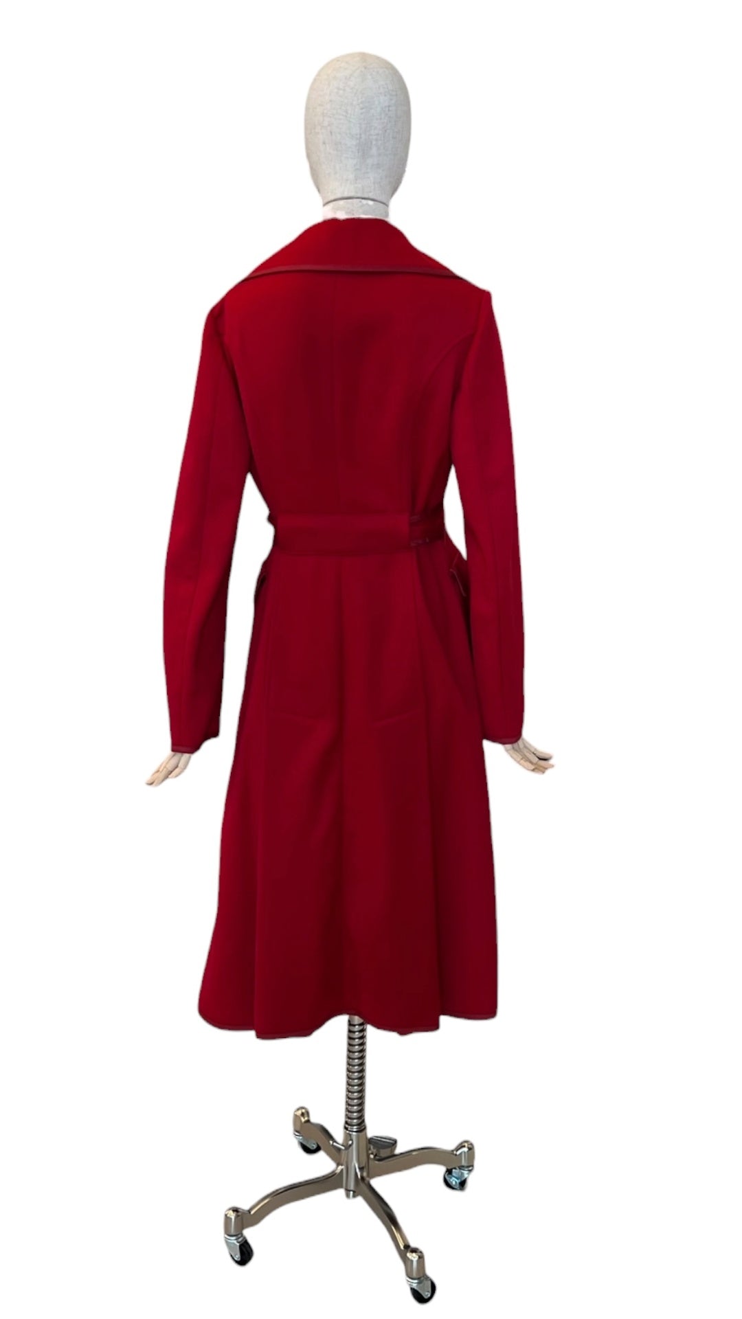 Pre-Loved Valentino Roma Mantel Rot