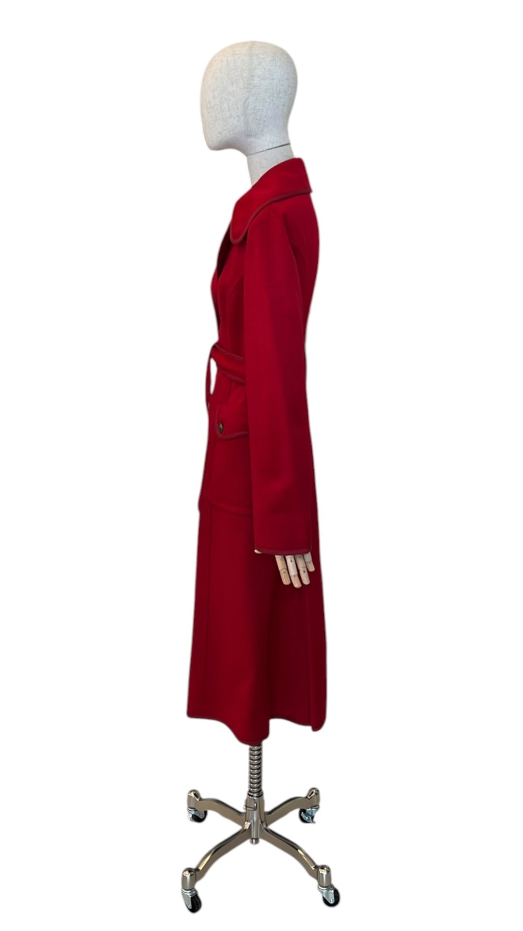 Pre-Loved Valentino Roma Mantel Rot